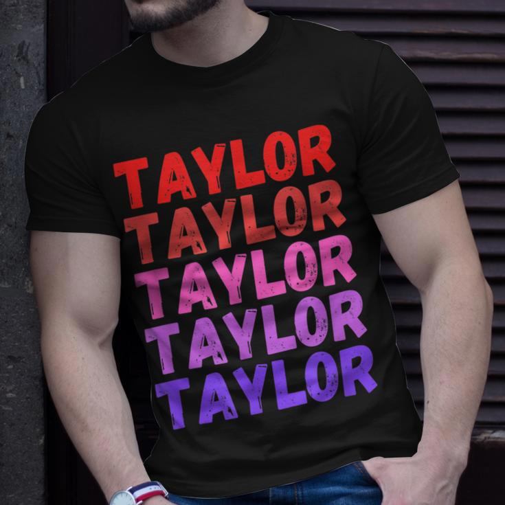 First Name Taylor - Colorful Modern Repeated Text Retro Unisex T-Shirt Gifts for Him