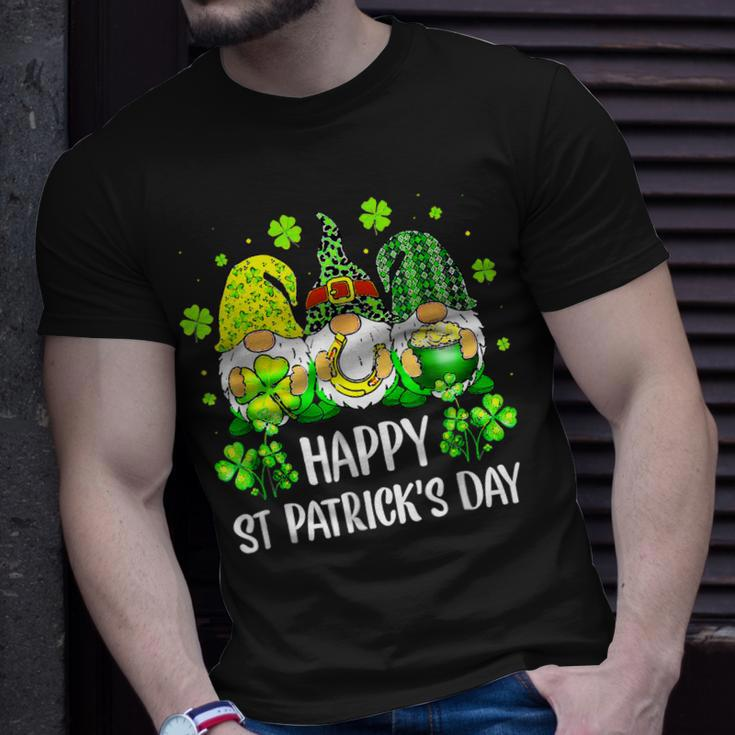 Happy St Patricks Day Irish Shamrock Love Lucky Leaf T-Shirt Gifts for Him