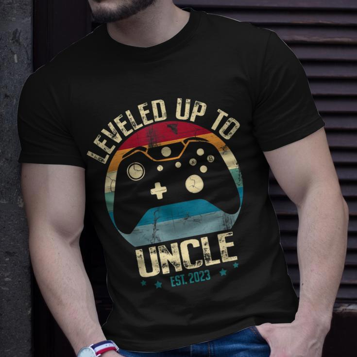I Leveled Up To Uncle 2023 Promoted To First Time New Uncle Unisex T-Shirt Gifts for Him