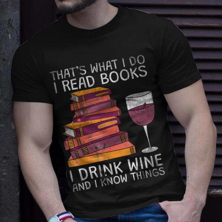 Was Ich Lese Bücher Trinke Wein T-Shirt Geschenke für Ihn