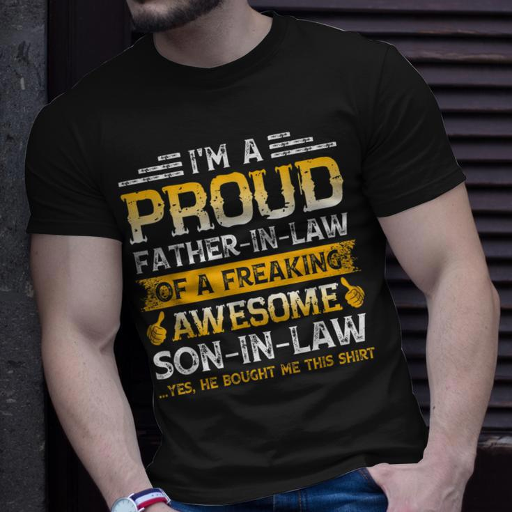 Im A Proud Father In Law Of A Awesome Son In Law Funny Unisex T-Shirt Gifts for Him