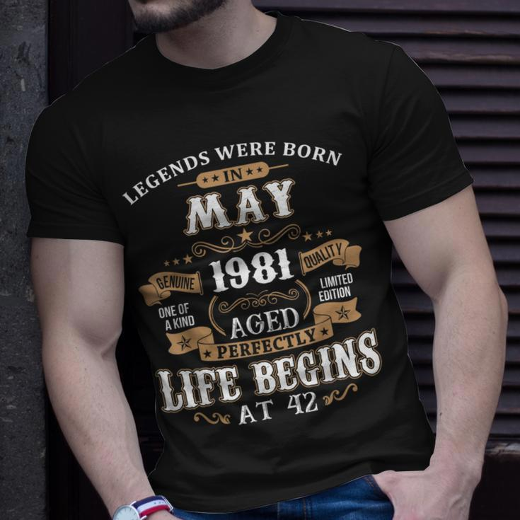 Legends Were Born In May 1981 42Nd Birthday Unisex T-Shirt Gifts for Him