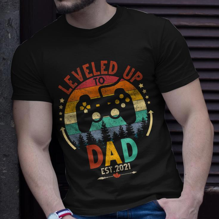 I Leveled Up To Dad Est 2021 Video Gamer T-Shirt Gifts for Him