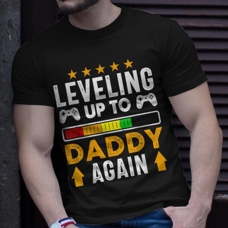 Mens Leveling Up To Daddy Again Dad Pregnancy Announcement T-Shirt Gifts for Him