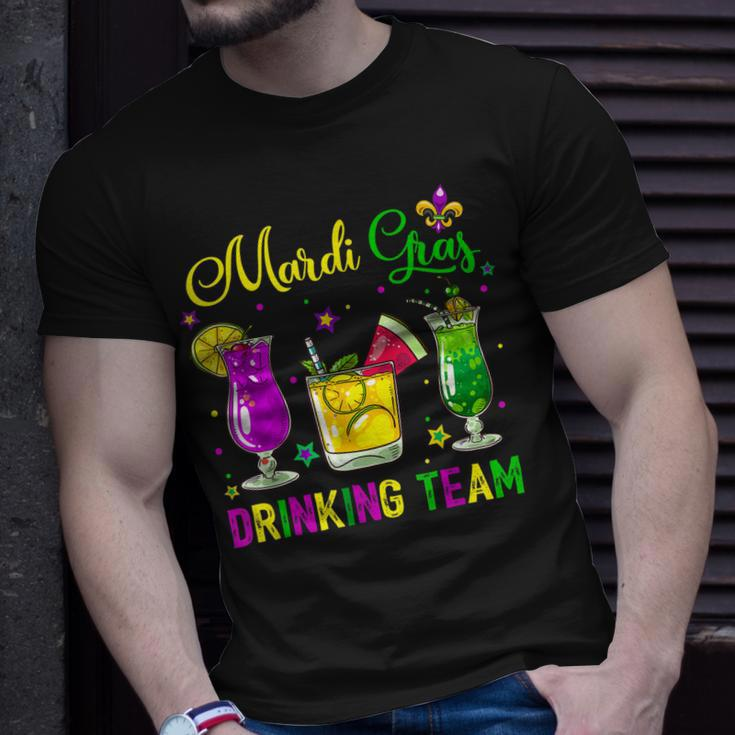 Mardi Gras Drinking Team Carnival Fat Tuesday Lime Cocktail T-Shirt Gifts for Him