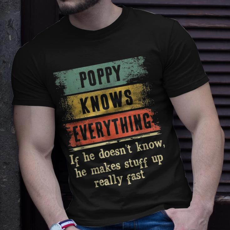Mens Poppy Knows Everything Grandpa Fathers Day Gift Unisex T-Shirt Gifts for Him