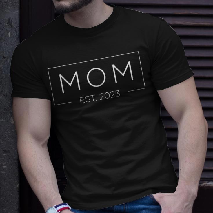 Mom Est 2023 Soon To Be Mommy Pregnancy Announcement Gift For Womens Unisex T-Shirt Gifts for Him