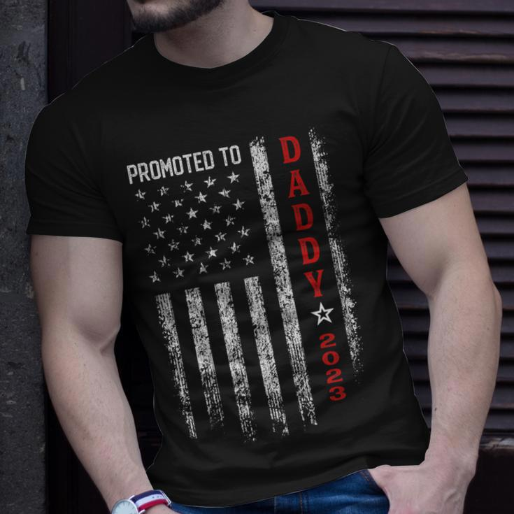 Patriotic Mens Promoted To Daddy Est 2023 First Time Dad T-Shirt Gifts for Him