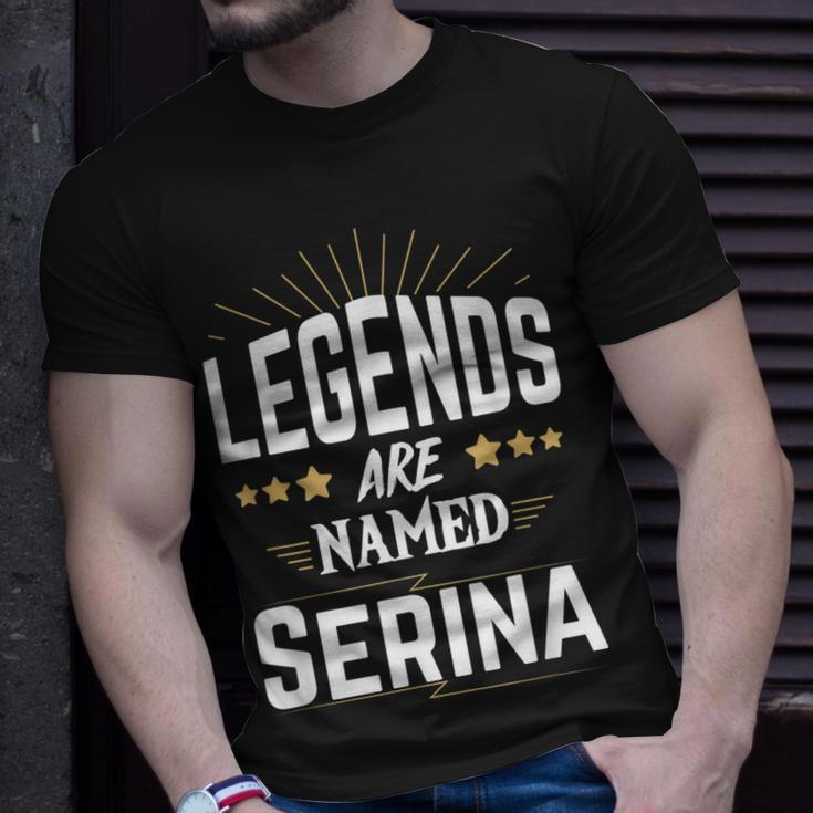 Personalisiertes Legends Are Named T-Shirt – Namensshirt Serina Geschenke für Ihn