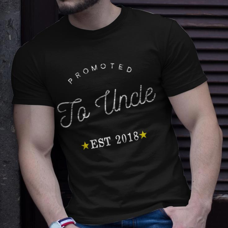 Promoted To Uncle New Baby To Be Expecting Pop Retro Unisex T-Shirt Gifts for Him