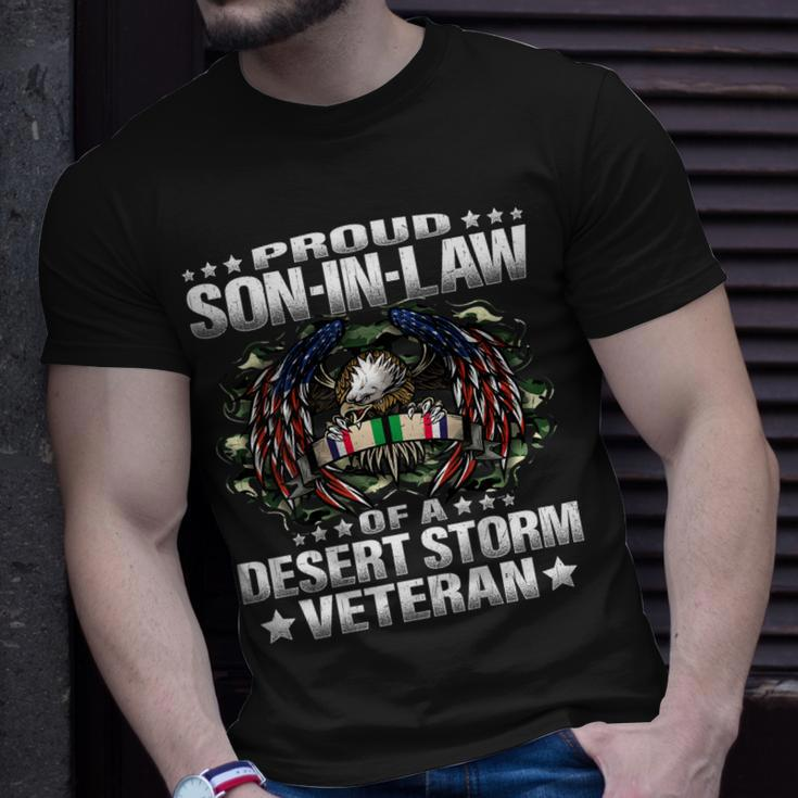 Mens Proud Son-In-Law Of A Desert Storm Veteran Vets Family T-shirt Gifts for Him