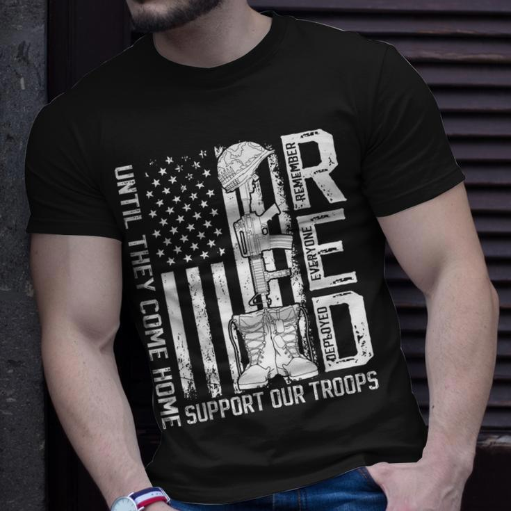 Red Remember Everyone Deployed Friday Us Military Veterans Unisex T-Shirt Gifts for Him