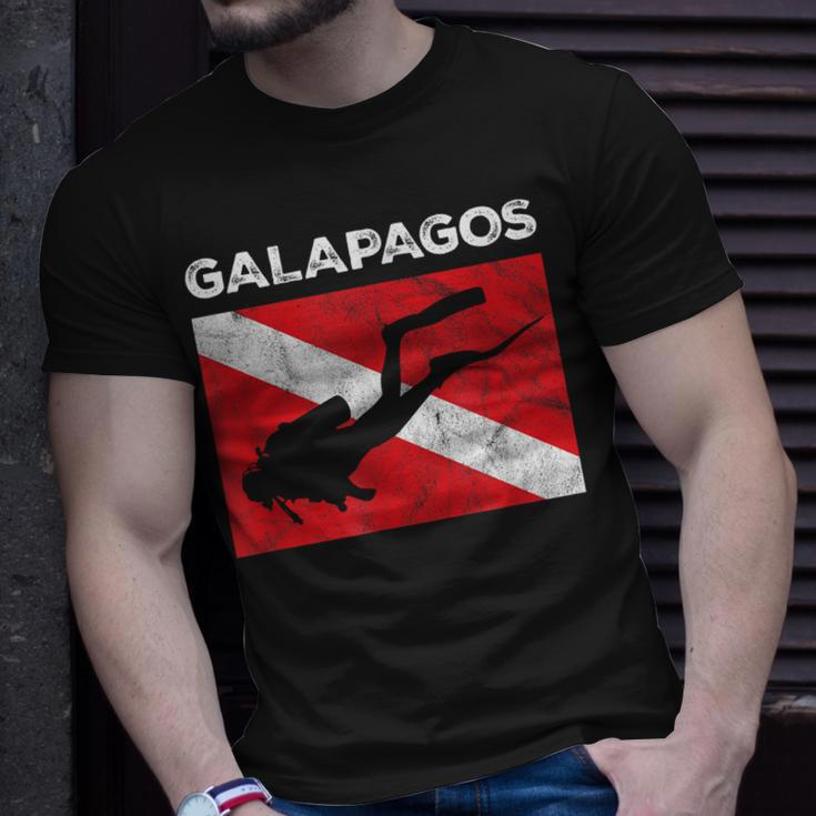 Retro Galapagos Islands Scuba Dive Vintage Dive Flag Diving T-shirt Gifts for Him