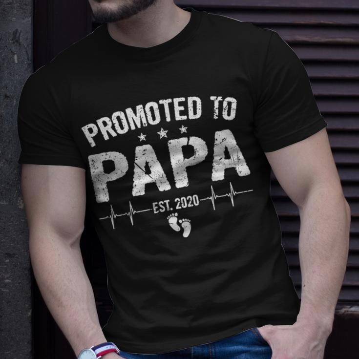 Retro Promoted To Papa Est 2020 Fathers Day New Grandpa Unisex T-Shirt Gifts for Him