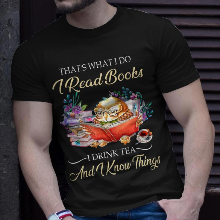 Thats I Do I Read Books Drink Tea And Know Things Owl T-Shirt Gifts for Him