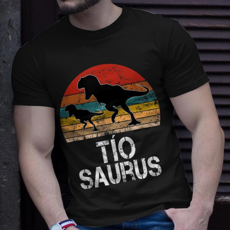 Tiosaurus Funny Spanish Uncle Dinosaur Vintage Gift Gift For Mens Unisex T-Shirt Gifts for Him