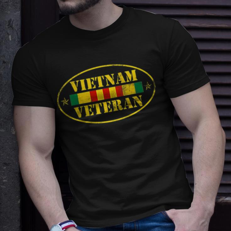 US Army Vietnam Veteran American Flag Soldier Vietnam War T-Shirt Gifts for Him