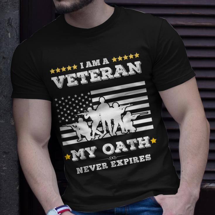 I Am A Veteran My Oath Never Expires Veteran Day V9 T-Shirt Gifts for Him