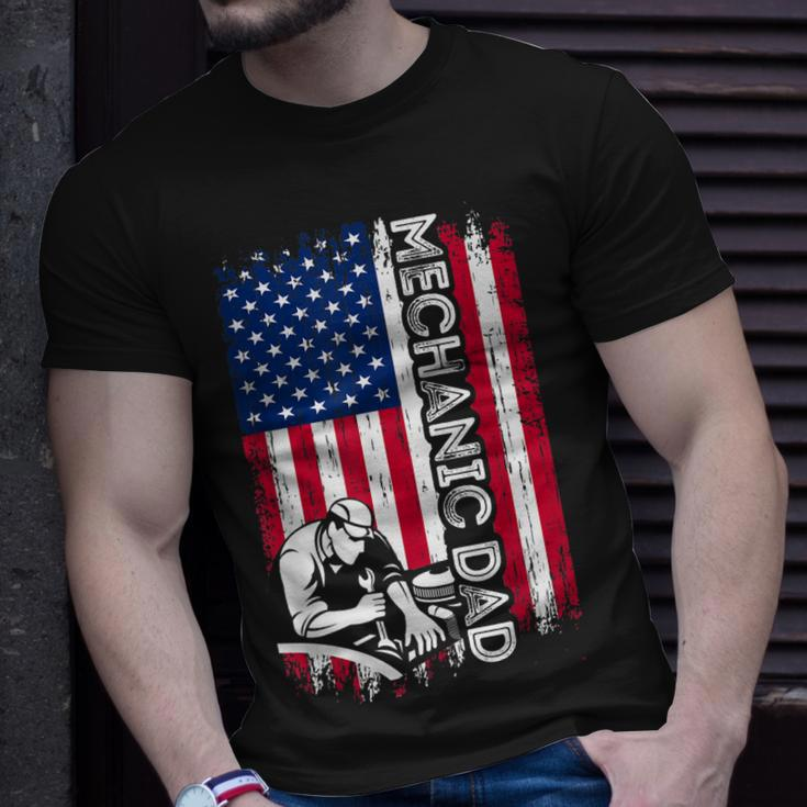 Vintage American Flag Mechanic Dad Daddy Men T-Shirt Gifts for Him