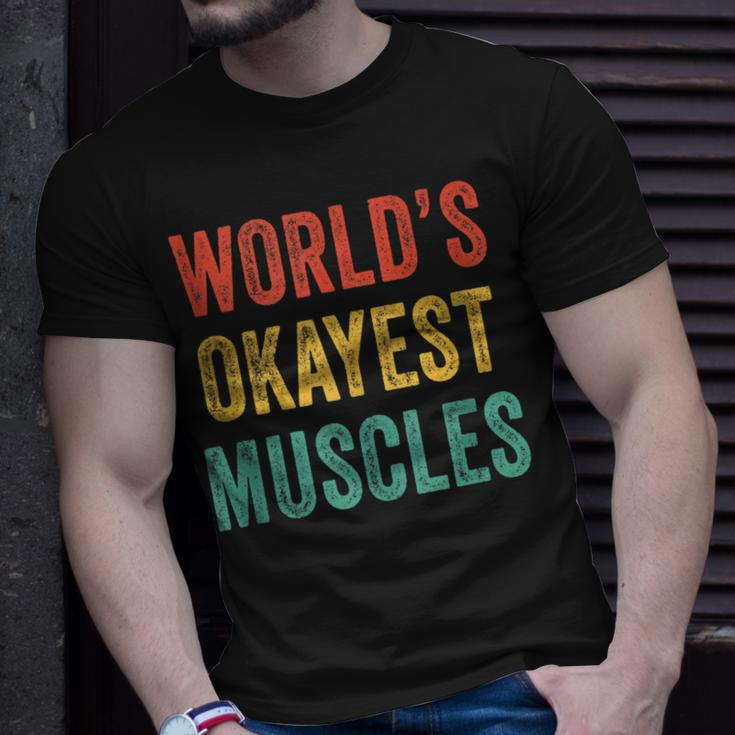 Worlds Okayest Muscles Gym Fathers Day Dad Vintage Retro T-Shirt Gifts for Him