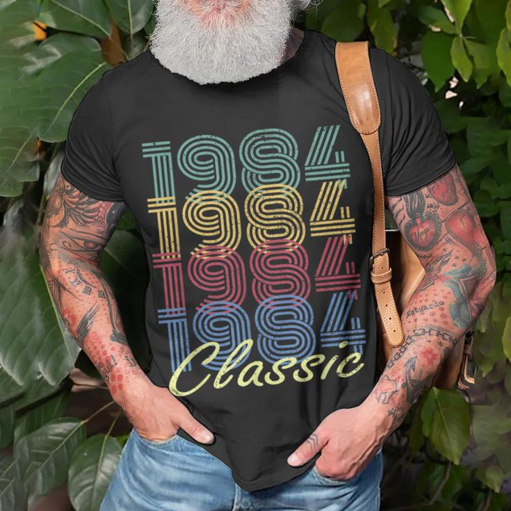 35Th Birthday Gift Vintage 1984 Born In 1984 Classic Unisex T-Shirt Gifts for Old Men