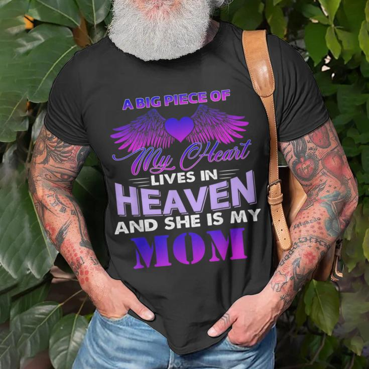 A Big Piece Of My Heart Lives In Heaven And She Is My Mom Unisex T-Shirt Gifts for Old Men