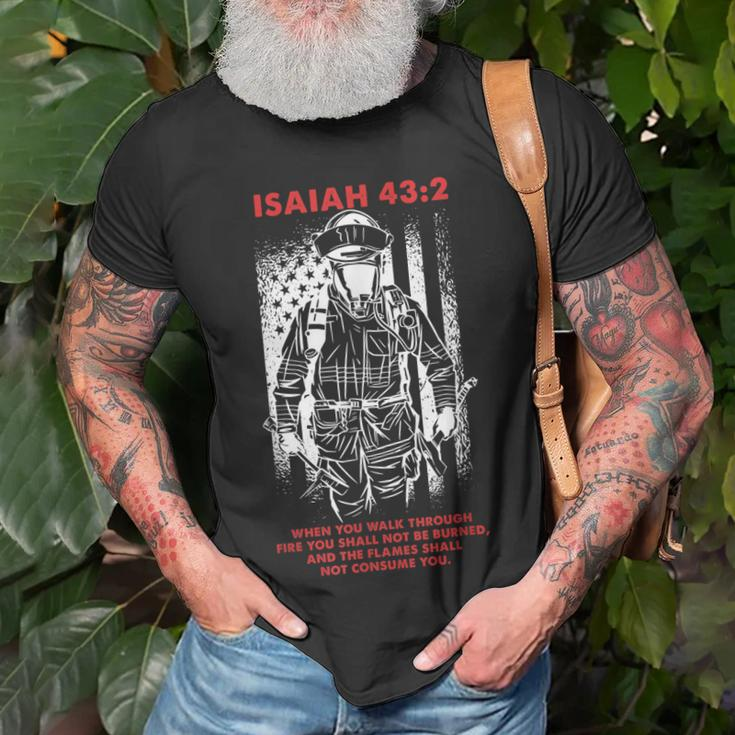 Amerikanische Flagge Feuerwehrmann Bibelzitat T-Shirt Geschenke für alte Männer
