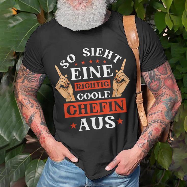 Beste Chefin Spruch So Sieht Eine Richtig Coole Chefin Aus T-Shirt Geschenke für alte Männer