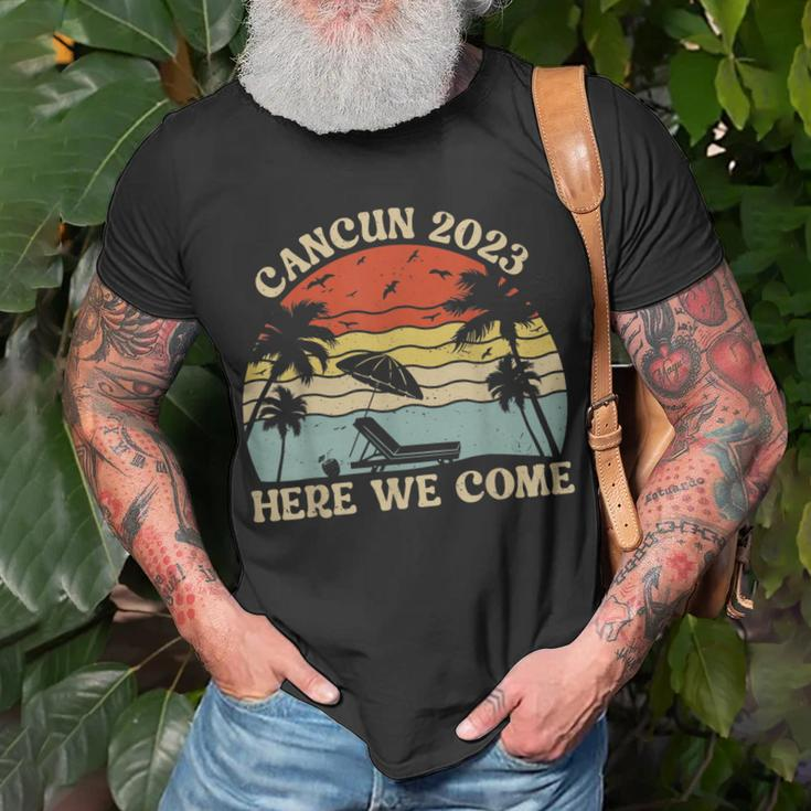 Cancun 2023 Here We Come Matching Family Friends Vacation Unisex T-Shirt Gifts for Old Men