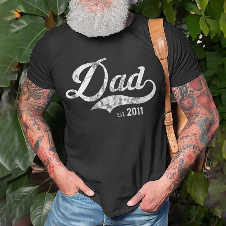 Dad Est 2011 Worlds Best Fathers Day Gift We Love Daddy Unisex T-Shirt Gifts for Old Men