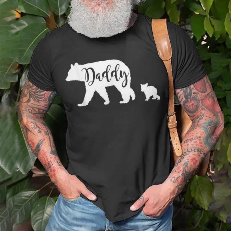 Daddy Bear With 1 One Cub Dad Father Papa Gift Unisex T-Shirt Gifts for Old Men