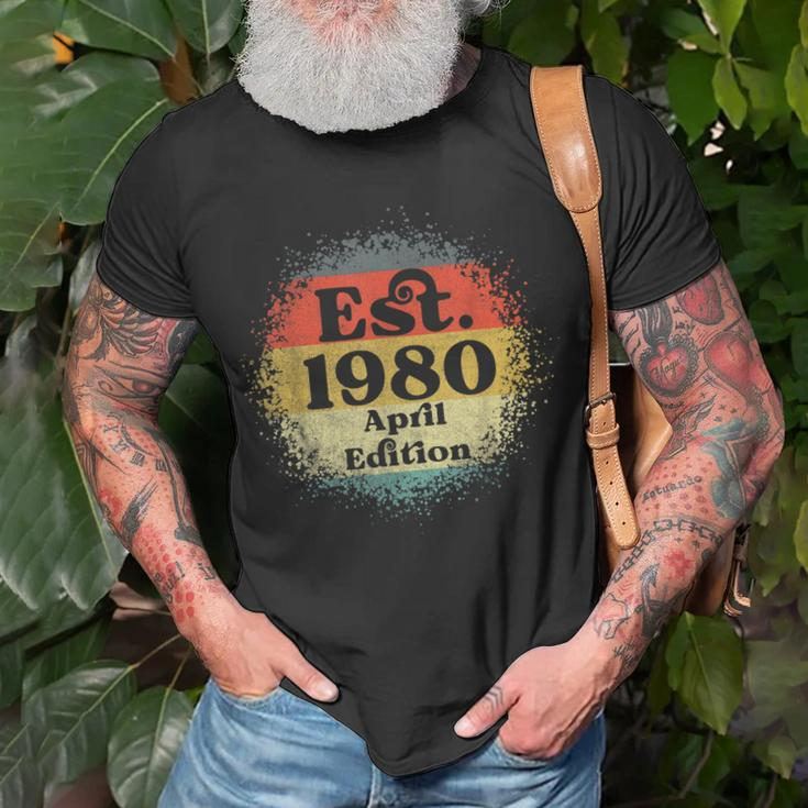 Established 1980 Born April Edition Legend Birthday Unisex T-Shirt Gifts for Old Men