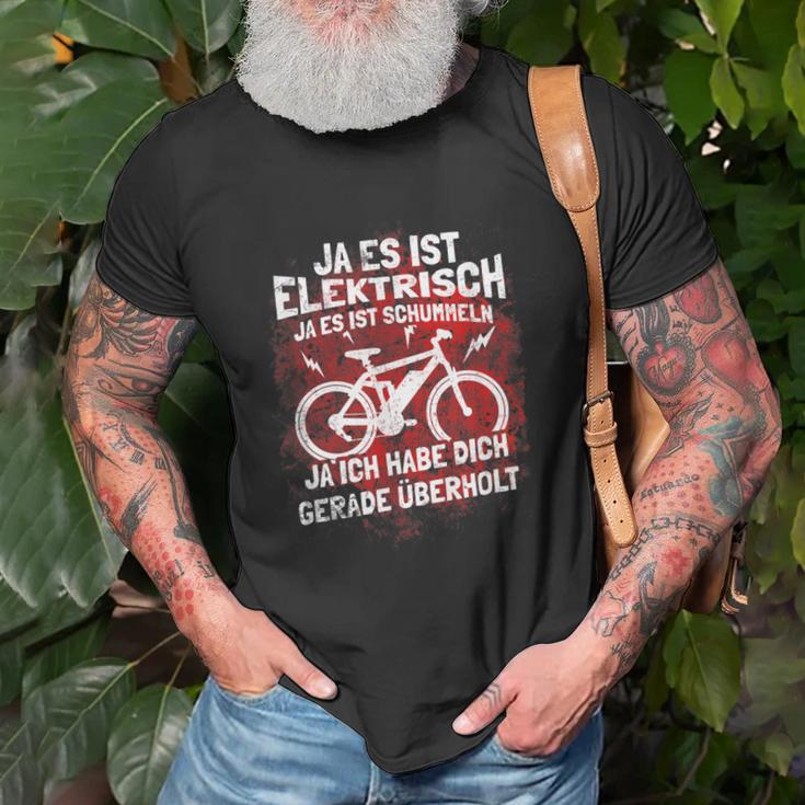 Fahrrad Elektrofahrrad Spruch Lustig Motiv Radfahren Bike V2 T-Shirt Geschenke für alte Männer