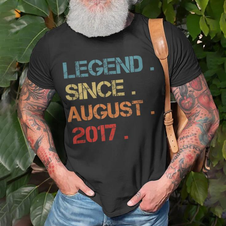 Fantastisch Seit 2017 T-Shirt, 5. Geburtstag im August Geschenk Geschenke für alte Männer