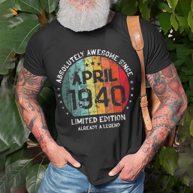 Fantastisch Seit April 1940 Männer Frauen Geburtstag T-Shirt Geschenke für alte Männer