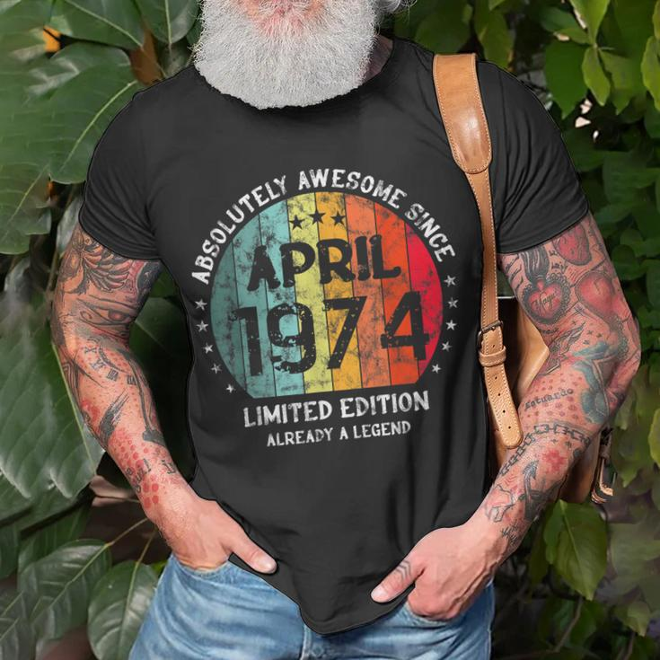 Fantastisch Seit April 1974 Männer Frauen Geburtstag T-Shirt Geschenke für alte Männer