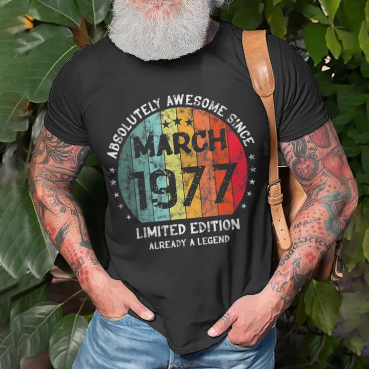 Fantastisch Seit März 1977 Männer Frauen Geburtstag T-Shirt Geschenke für alte Männer