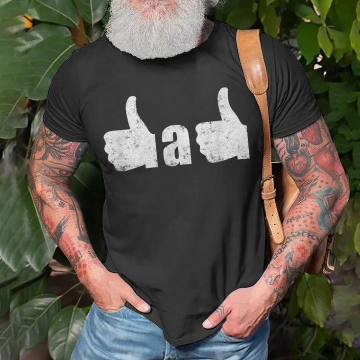 Fathers Day Thumbs Up Best Dad Ever Fathers Day T-shirt Gifts for Old Men