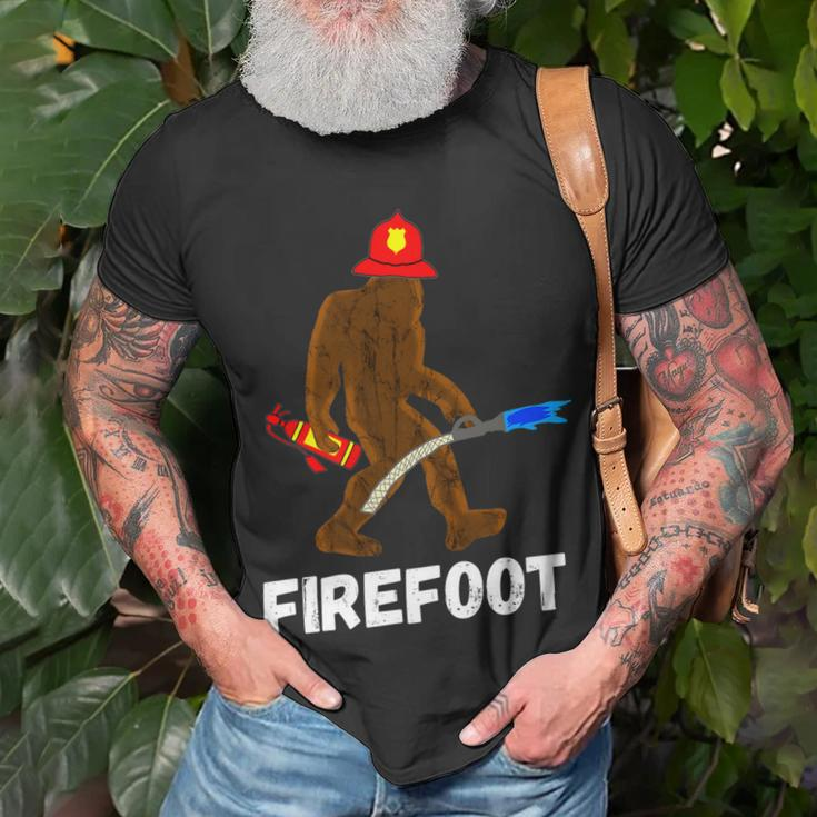Fire Fighter Bigfoot Fireman Sasquatch Firefighter T-Shirt Gifts for Old Men
