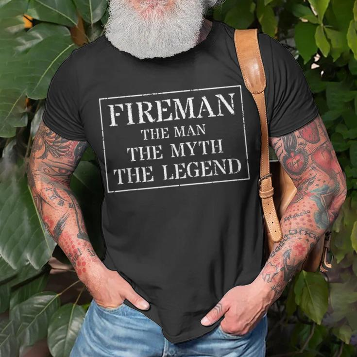 FiremanGift For Firefighter The Man Myth Legend Unisex T-Shirt Gifts for Old Men