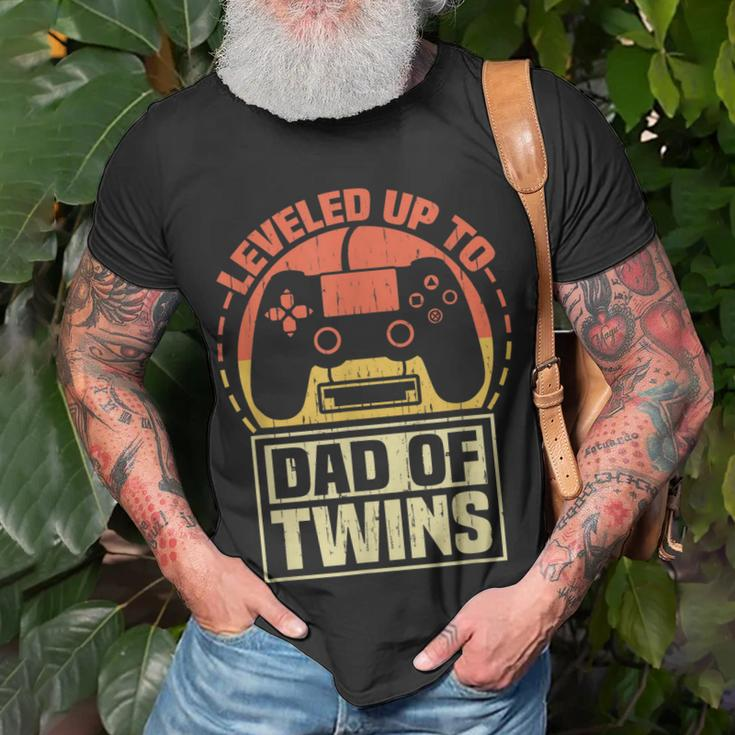 Gamer Dad Fathers Day Leveled Up To Dad Of Twins Vintage T-Shirt Gifts for Old Men