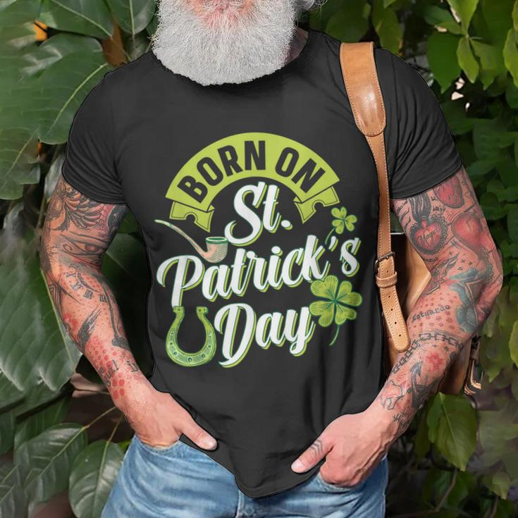 Geboren Am St Patricks Day St Patricks Day Geburtstag Ire T-Shirt Geschenke für alte Männer