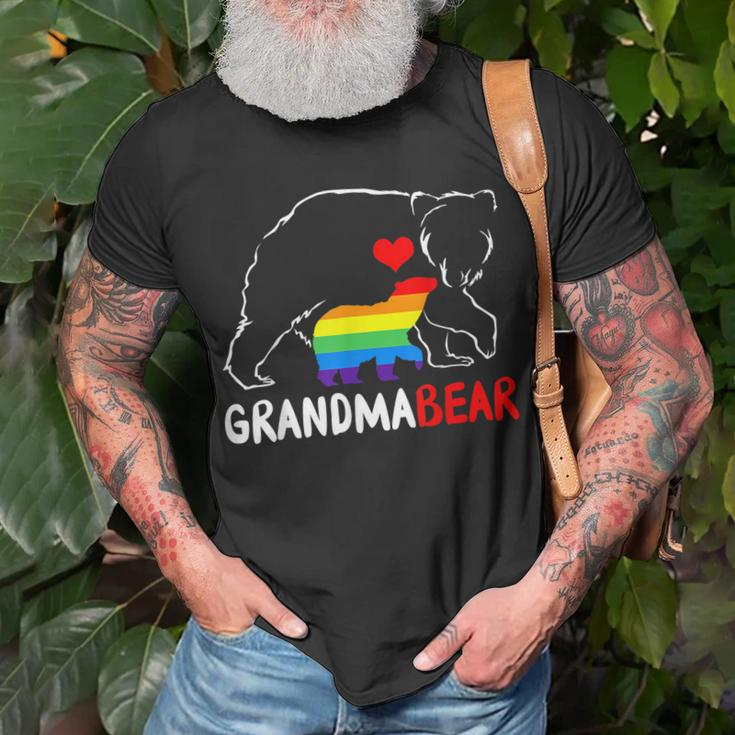 Grandma Bear Proud Mom Mama Rainbow Lgbt Pride Mother Day Unisex T-Shirt Gifts for Old Men