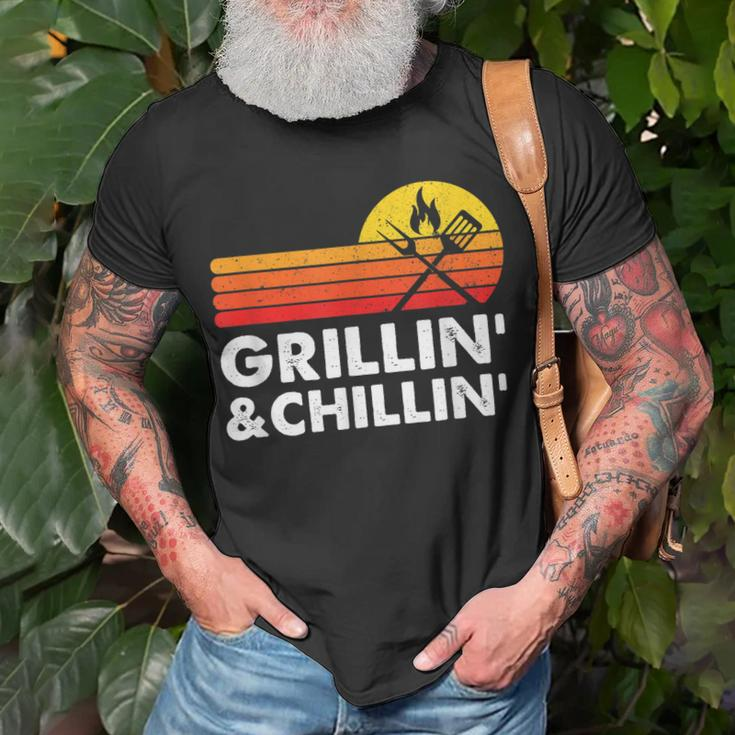 Grilling And Chilling Smoke Meat Bbq Home Cook Dad Men T-Shirt Gifts for Old Men