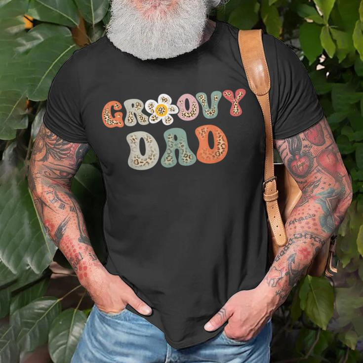 Groovy Dad Retro Leopard Colorful Flowers Design Unisex T-Shirt Gifts for Old Men