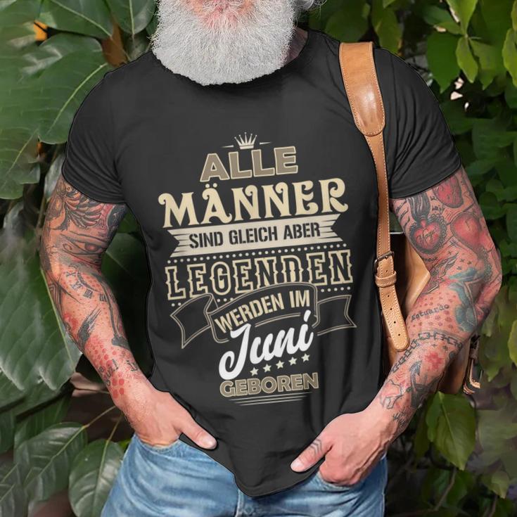 Herren Alle Männer Sind Gleich Legenden Werden Juni Geboren T-Shirt Geschenke für alte Männer