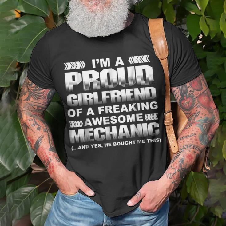 Im A Proud Girlfriend Of An Awesome Mechanic Unisex T-Shirt Gifts for Old Men