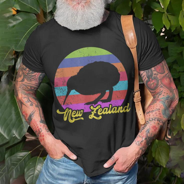 Kiwi Bird Idea New Zealand T-shirt Gifts for Old Men