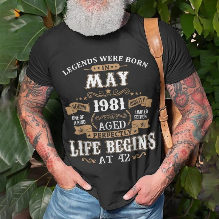 Legends Were Born In May 1981 42Nd Birthday Unisex T-Shirt Gifts for Old Men