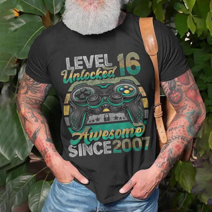 Level 16 Unlocked Awesome Since 2007 16Th Birthday Gaming T-Shirt Gifts for Old Men